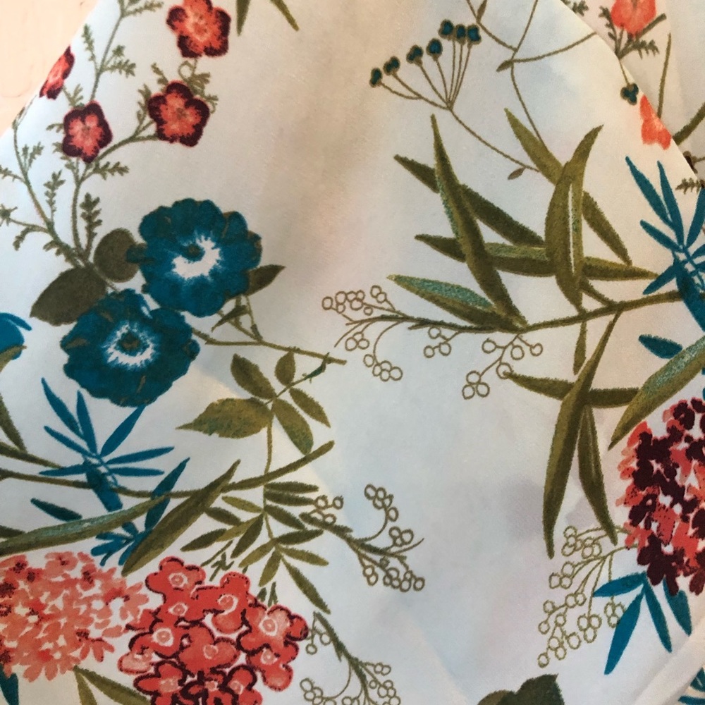 Chelsea28 Robe - Picture 3 of 6